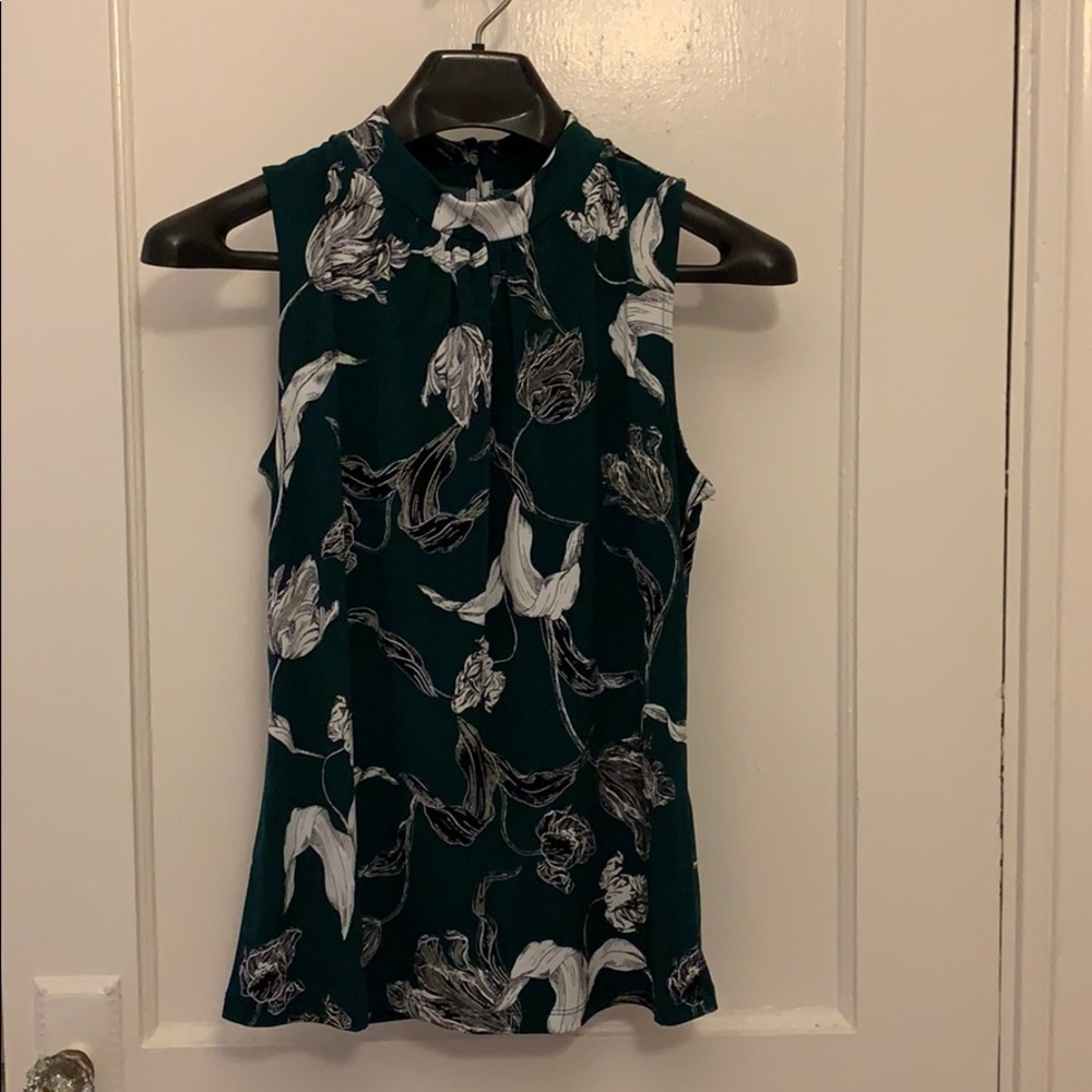 Sleeveless top